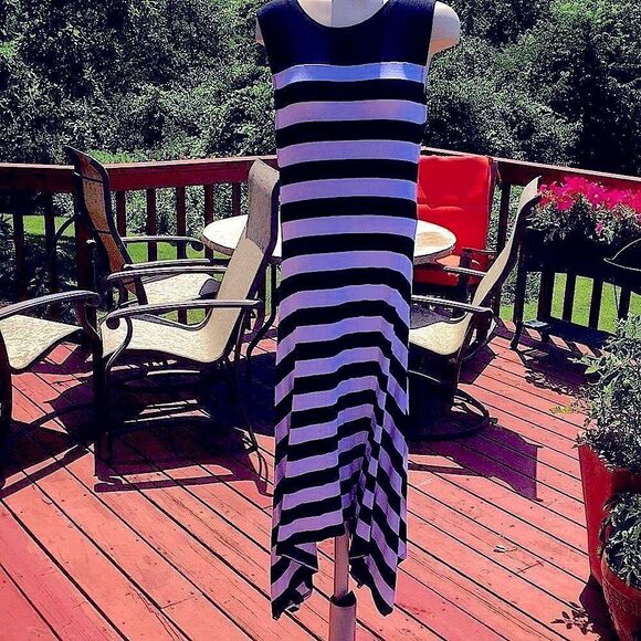 Vince Camuto black sleeveless white stripe two tone T-shirt maxi summer dress S - Picture 12 of 12